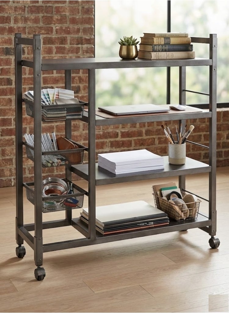 أرفف تخزين من 3 طبقات بعجلات، وحدة رفوف معدنية مع سلال سلكية، رف منظم للمطبخ للحمام - Image 2