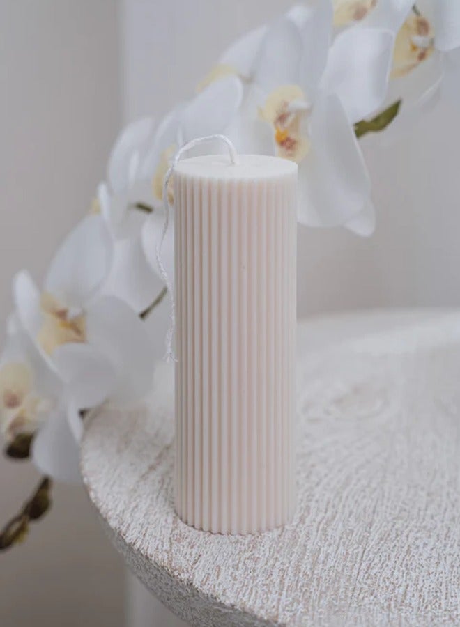 Joyful Trio Sculptural Candle - Image 2