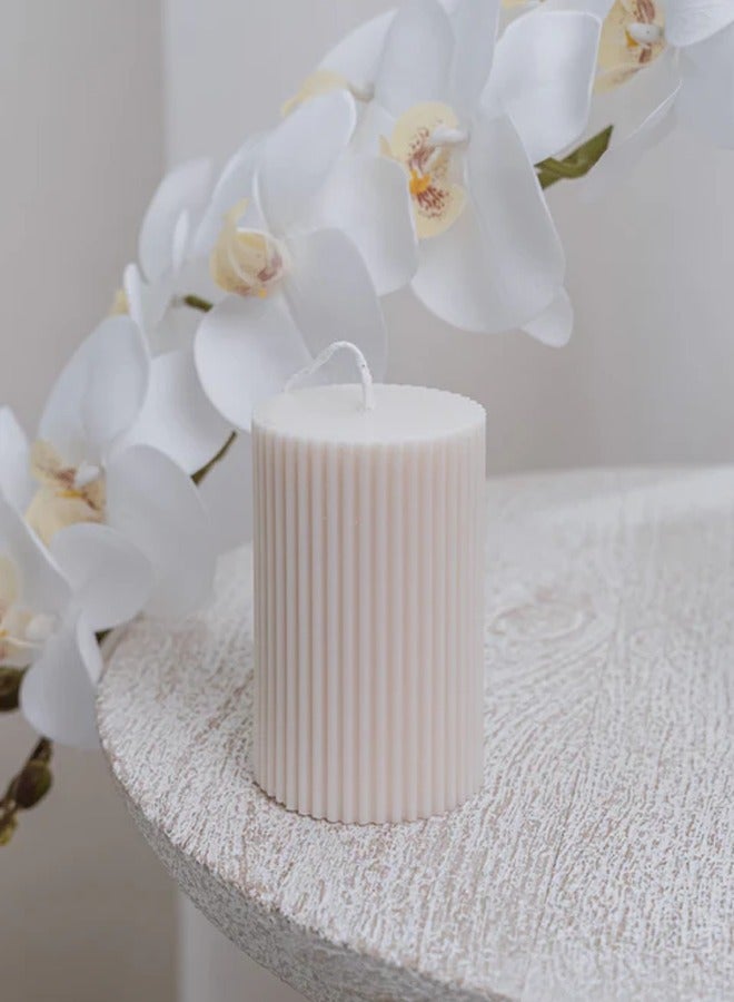 Joyful Trio Sculptural Candle - Image 3