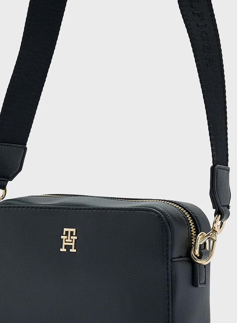 TOMMY HILFIGER Logo Detail Zip Over Crossbody