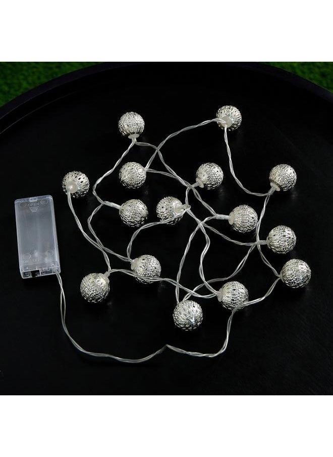 Dux Metal Ball String Light with 15 Warm LED