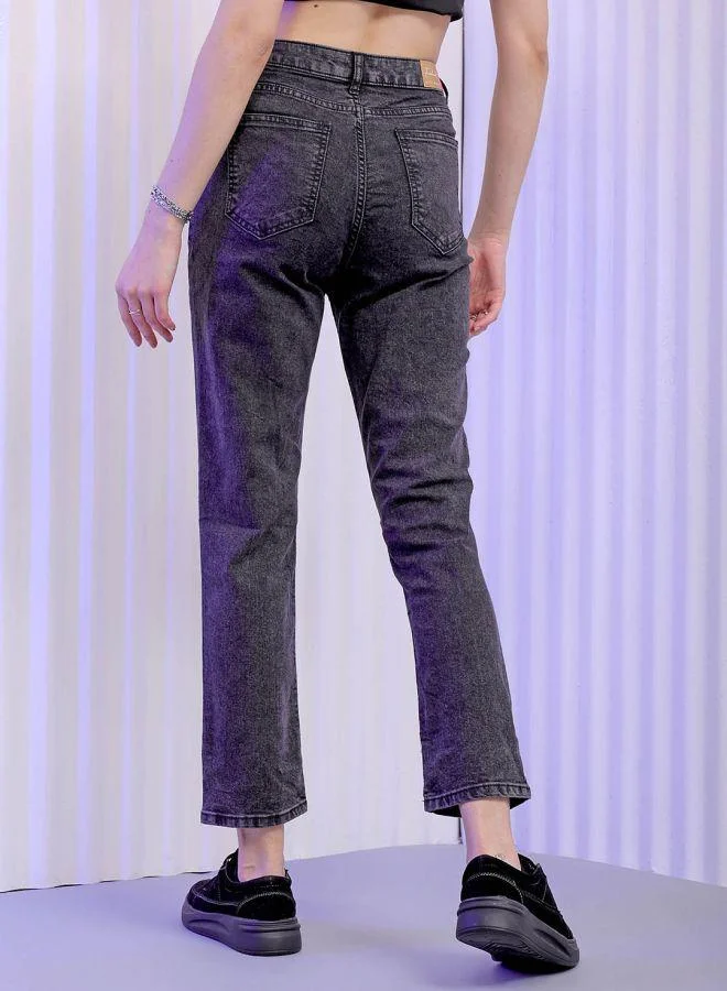 مرفوعة Women Straight Fit Solid High-Rise Jeans