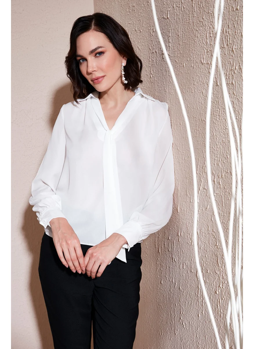 Lela Lace Detailed V-Neck Chiffon Shirt Women's Shirt 611BZ004710