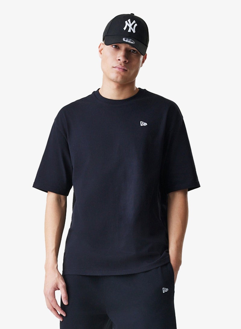 NEW ERA Essentials Logo Oversized T-Shirt - Image 1