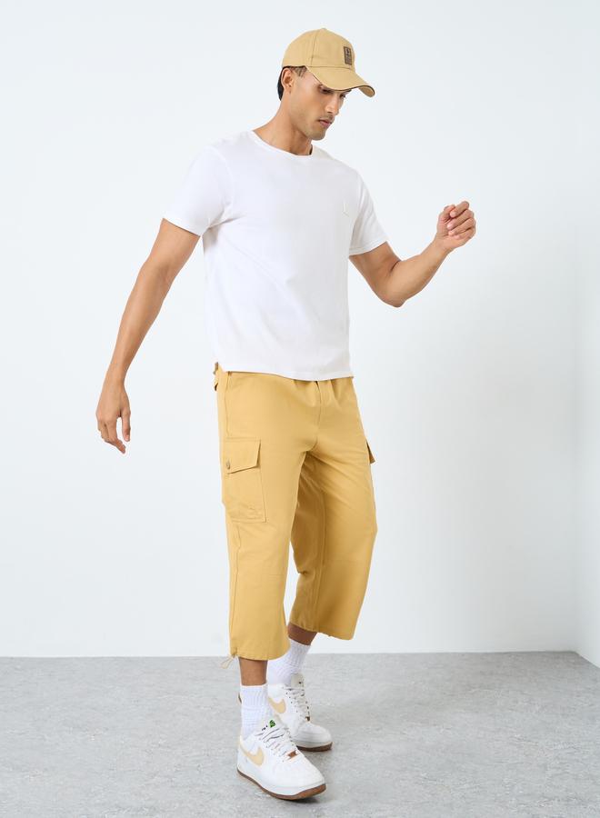 Styli Men Beige Regular Fit 3/4 Shorts with Pockets - Image 2