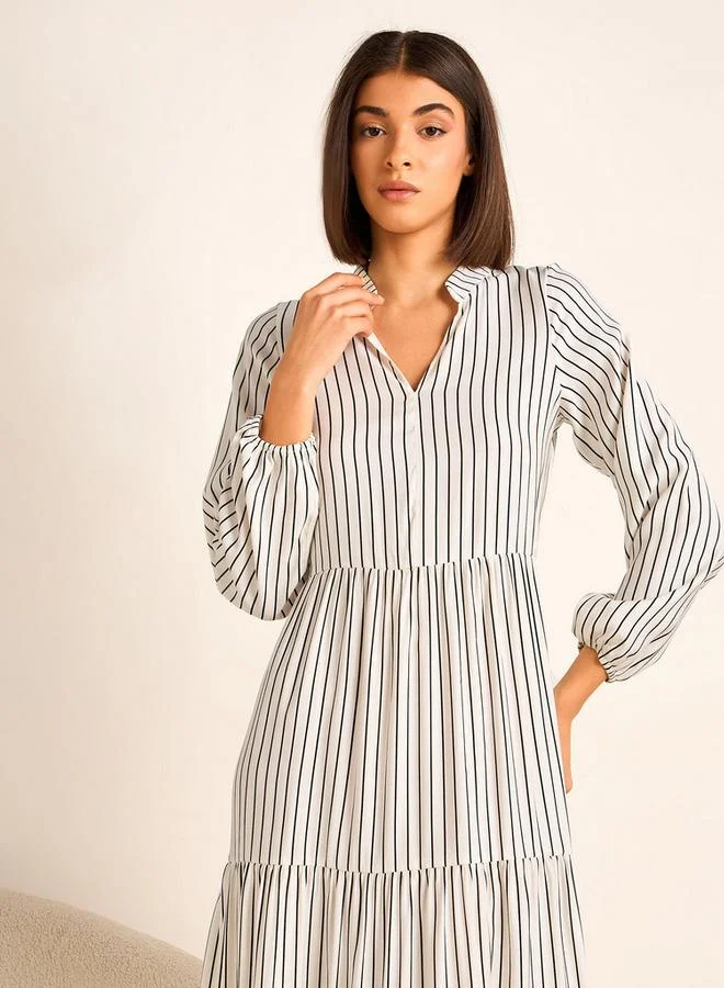 Aadaraya  Aadaraya Night Gown Long Sleeves Striped for Women | Best Price UAE