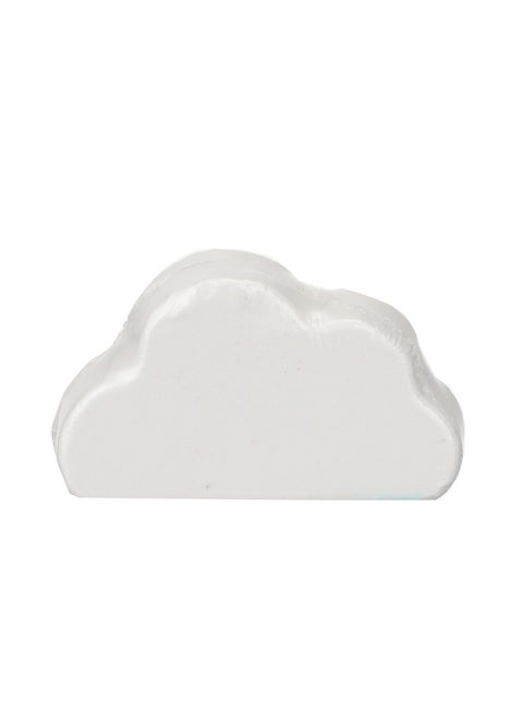 Let the dreamy cloud bath bomb transform your bath into a relaxing experience with a calming scent.
