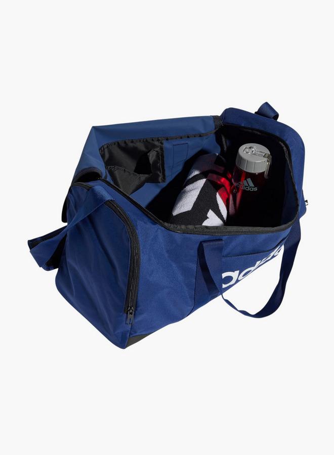 Adidas حقيبة دوفل بطباعة شعار للرجال - Image 4