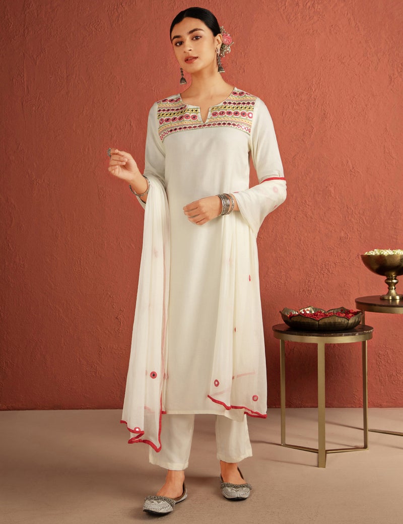 كاري طقم كورتا نسائي مستقيم مع عمل على المرآة ودوباتا شيفون - Image 1