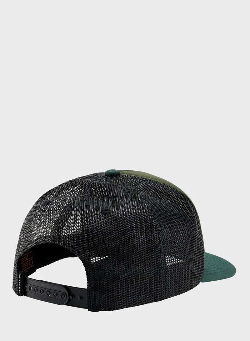 نيكسون Embroidered Logo Trucker Cap