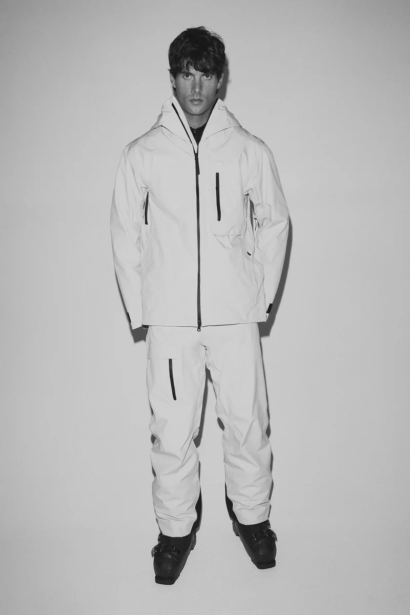 اتش اند ام جاكيت للتزحلق على الجليد بتقنية ستورم موف