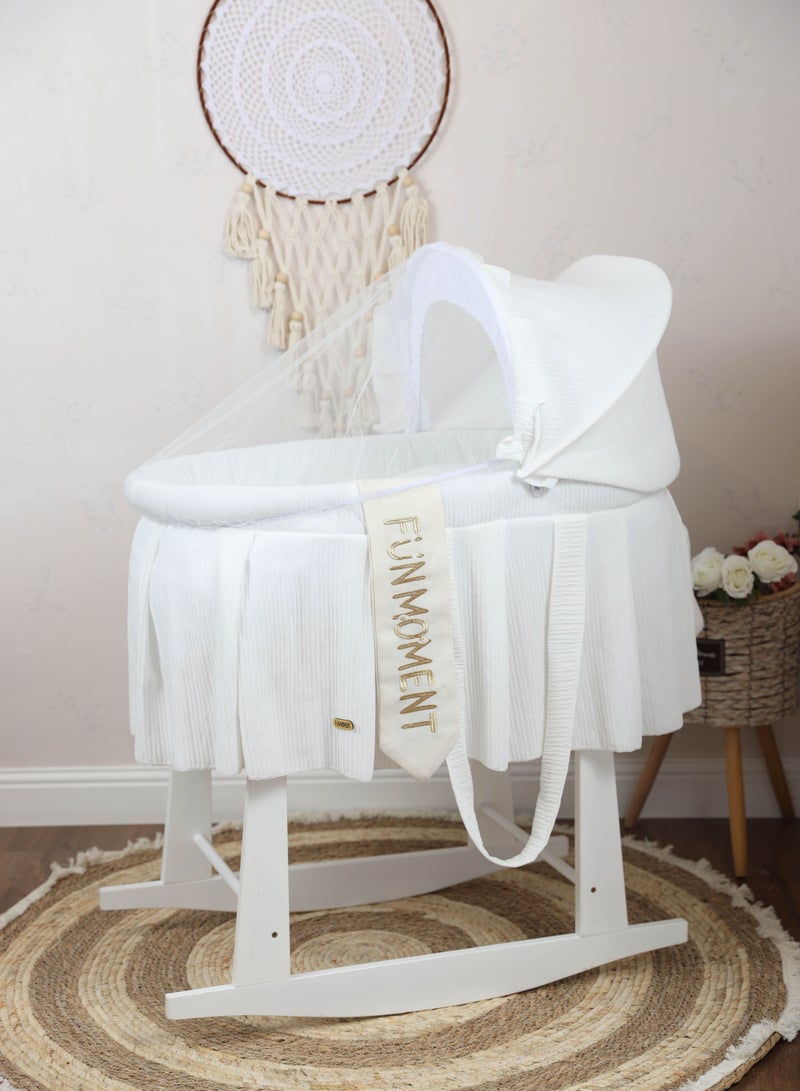 FUN MOMENT Moses basket bed with white vibrator holder  - Image 1