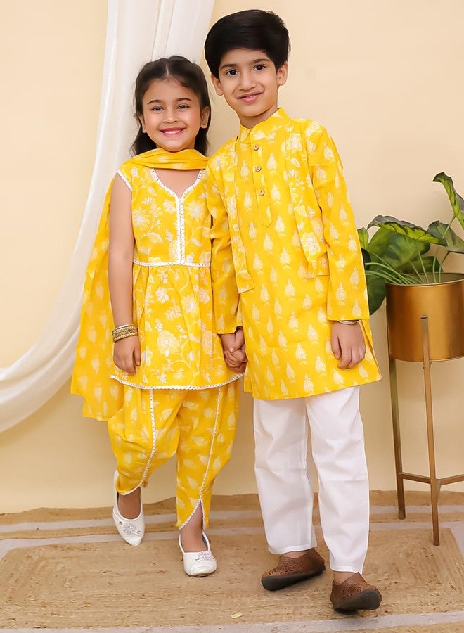 AJ Dezines أزياء متطابقة للأشقاء من AJ DEZINES طباعة زهور قطنية صفراء مجموعة كورتا للأولاد ومجموعة كورتا شراة للبنات للأطفال | ملابس تقليدية | زي راخي تقليدي | أصفر (1271-0-G-1167-24) - Image 3