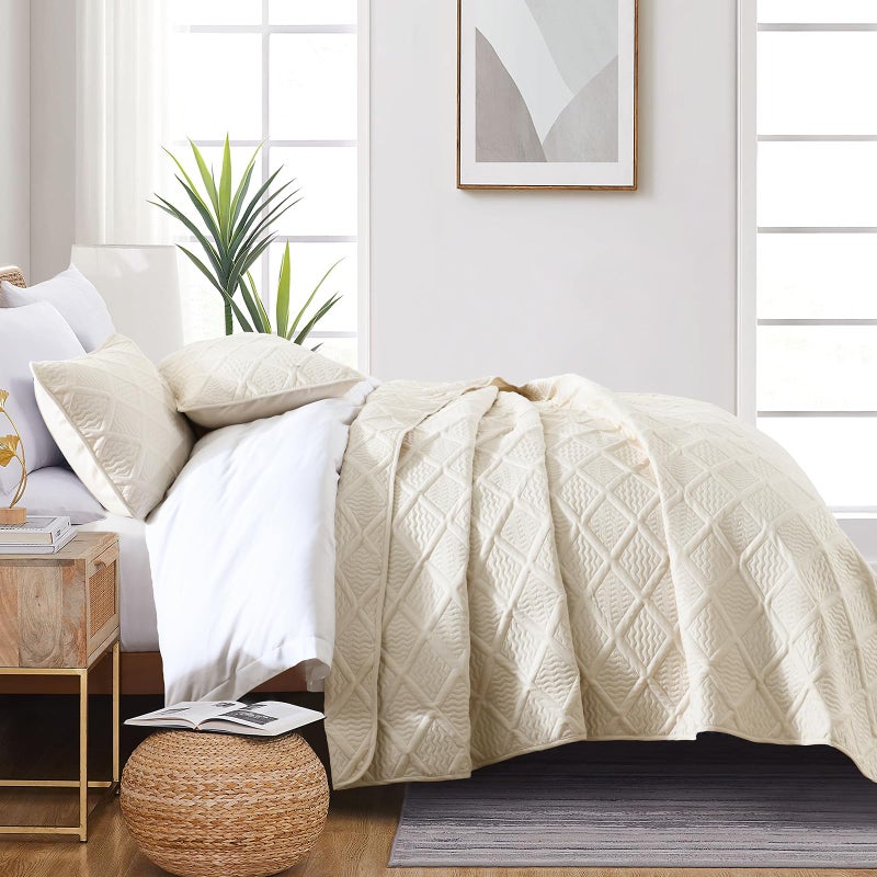 Yiran Quilt King Size Beige Summer Bedspreads Bedding Set 3 Pieces Thin Lightweight Microfiber Coverlet with 2 Pillow Shams for All Season - Image 4