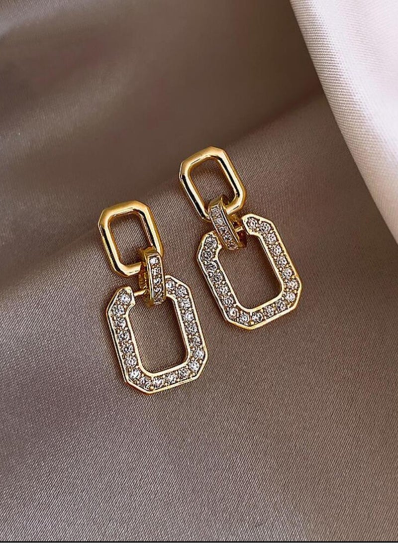 إيكوال حلق اذن نسائي بتصميم عصري وعالي الجودة مرصع بالزركون - Image 3