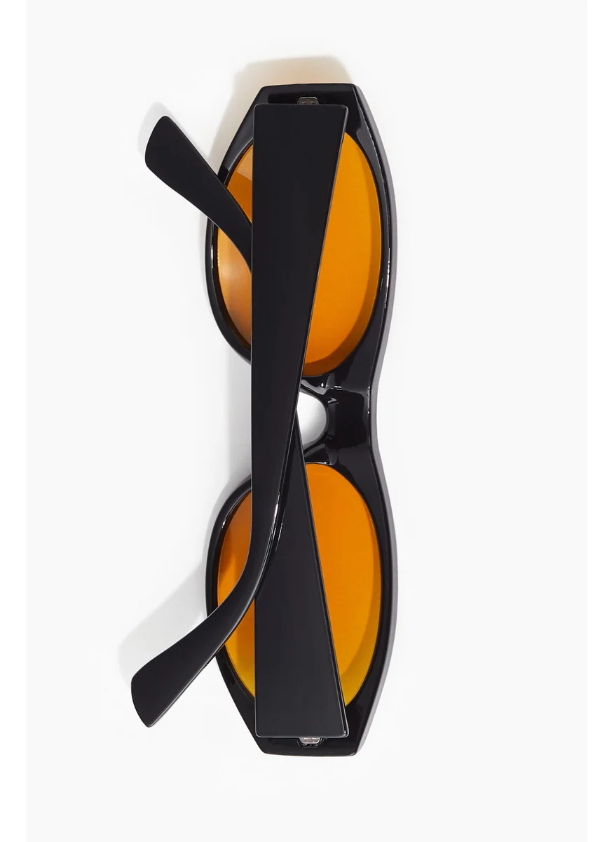 اتش اند ام Oval Sunglasses