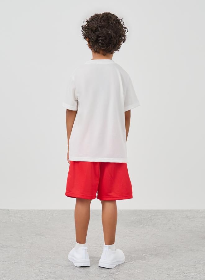 Styli Styli Graphic Print Round Neck T-Shirt and Shorts Set  - Image 4