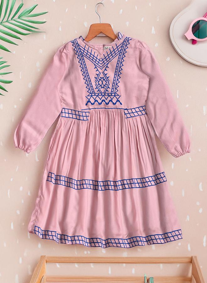 بيلا مودا فستان - مطرز - Image 1