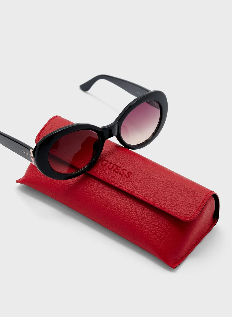 GUESS Oversized Sunglasses