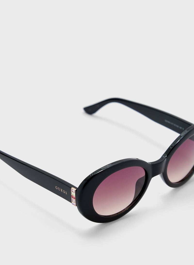 GUESS Oversized Sunglasses - Image 3