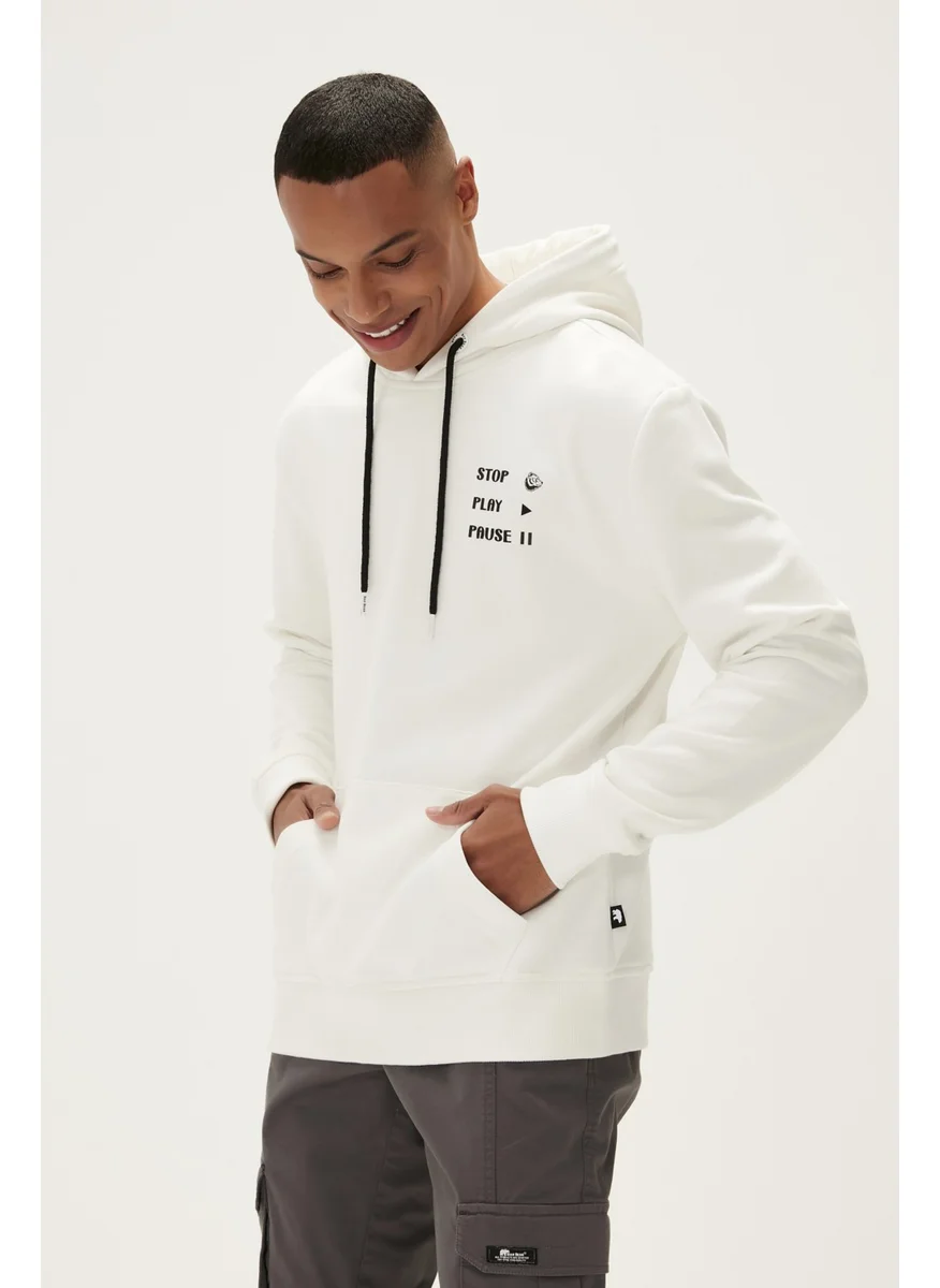 باد بير Pause Men's White Hooded Sweatshirt