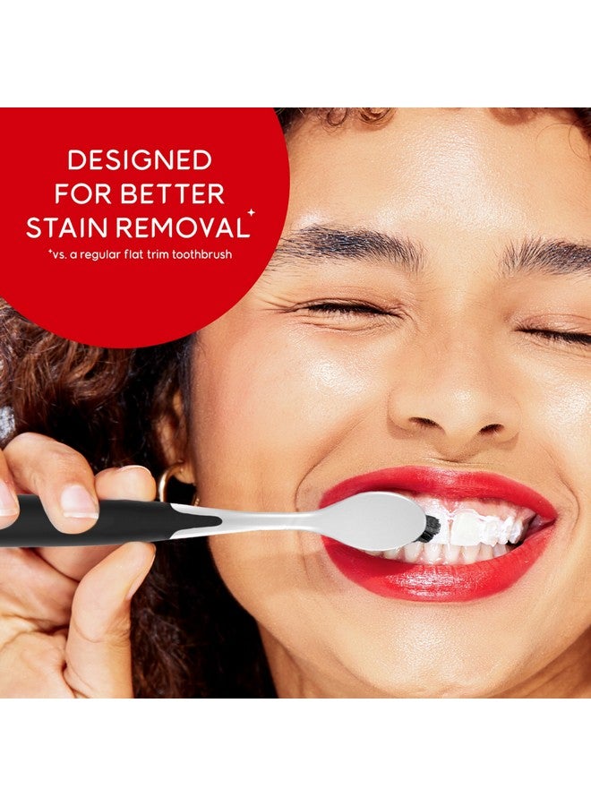 كولجيت فرشاة أسنان كولجيت أوبتيك وايت برو سيريز للتبييض بالفحم لإزالة البقع، شعيرات ناعمة، عبوة من قطعتين - Image 3