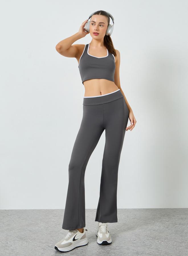 Styli Active Contrast Edge Racerback Peep Sports Bra and Leggings Set - Image 1