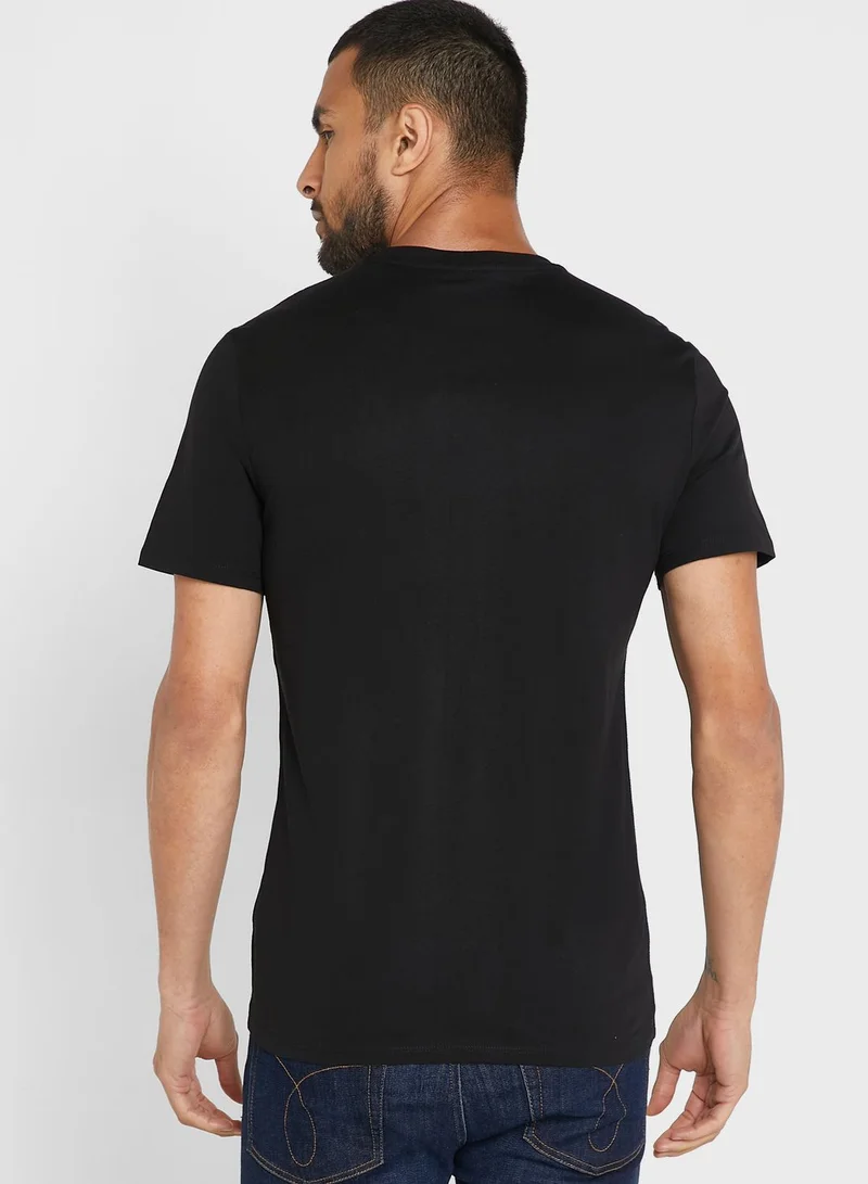 GUESS Logo Printed Crew Neck T-Shirt