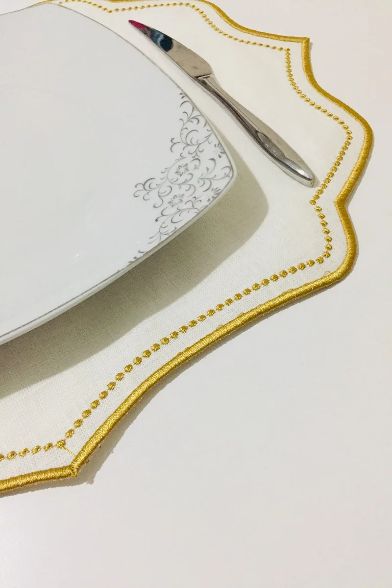 Nisahometeks 6 Pieces Embroidered Linen Placemat - Linen Plate