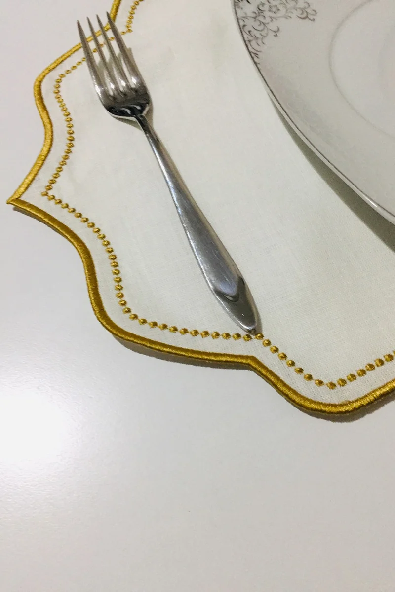 Nisahometeks 6 Pieces Embroidered Linen Placemat - Linen Plate