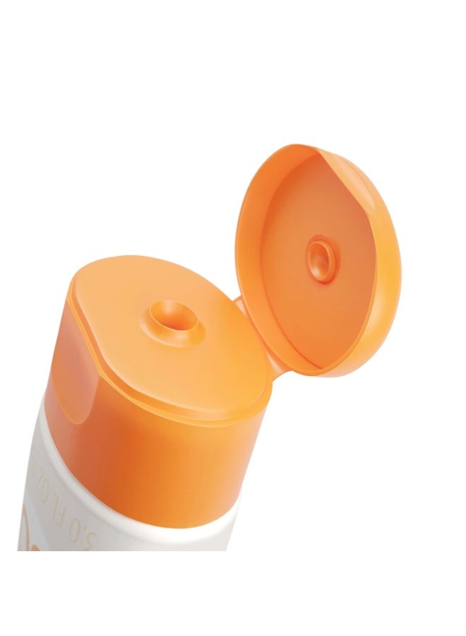 Aveeno Protect + Hydrate Moisturizing Body Sunscreen Lotion With Broad Spectrum Spf 60 & Prebiotic Oat, Weightless & Refreshing Feel, Paraben-free, Oil-free, Oxybenzone-free, 88ml - Image 2