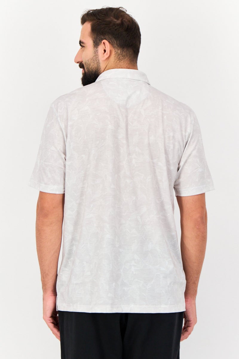 Greg Norman Men Sportswear Fit Short Sleeve Outdoor Polo Shirt, Light Grey  - Image 2