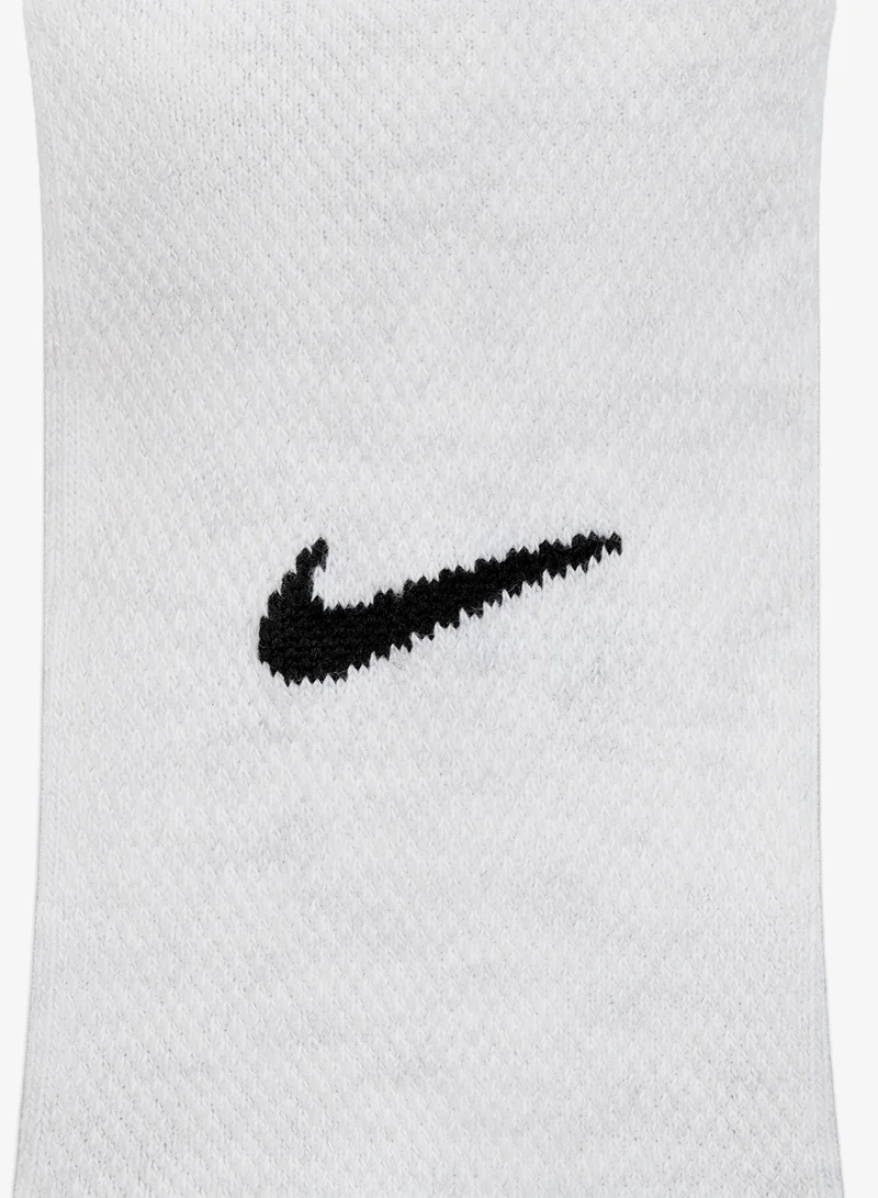 Nike BIRCH HTR(BLACK)/OATMEAL HTR(BLACK)/GREY HTR(WHITE) 3-Pack Everyday Elevated No Show Socks  | Best Price UAE