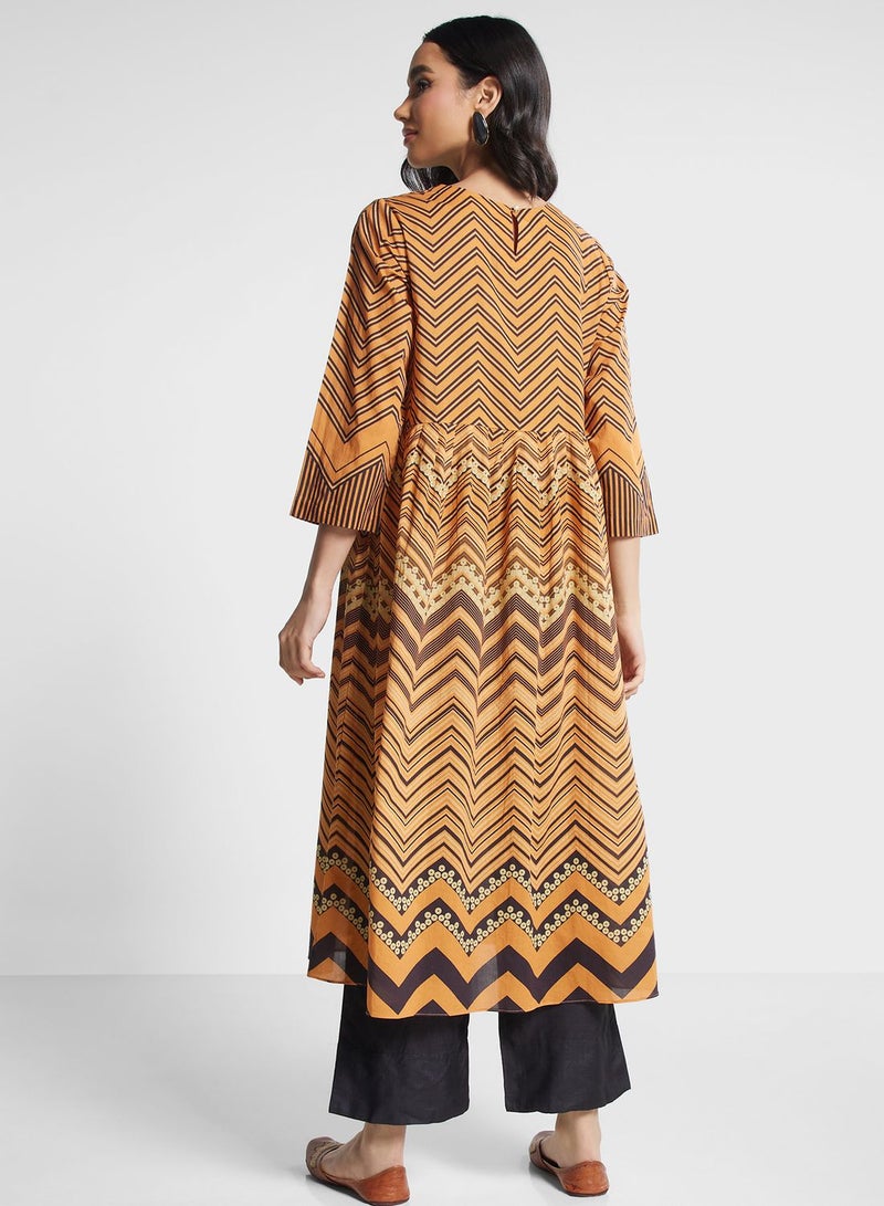 Nishat Linen Round Neck Pleated Kurti - Image 2