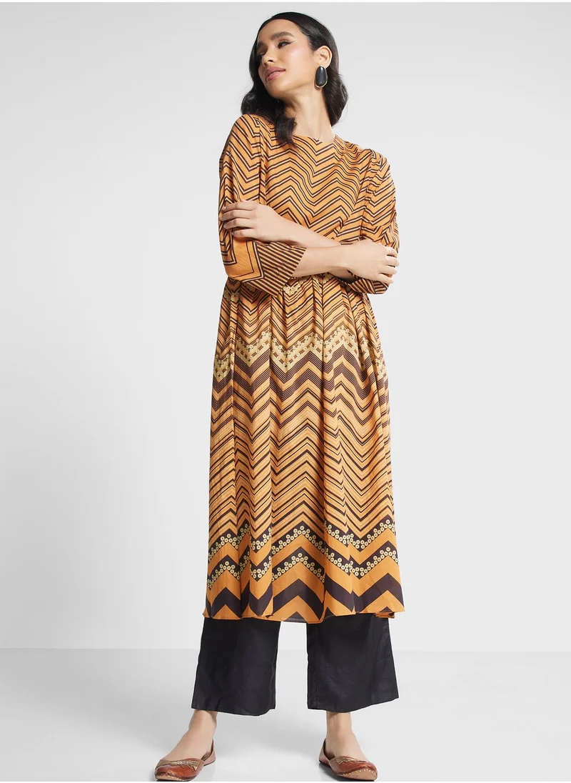 Nishat Linen Round Neck Pleated Kurti