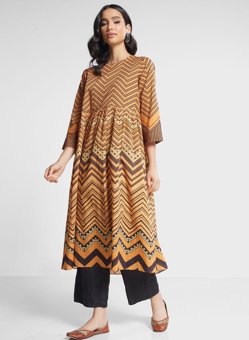 Nishat Linen Round Neck Pleated Kurti - Image 1