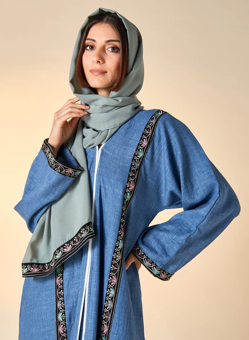 هدية المدينة  HM - عباية مطرزة مع حجاب