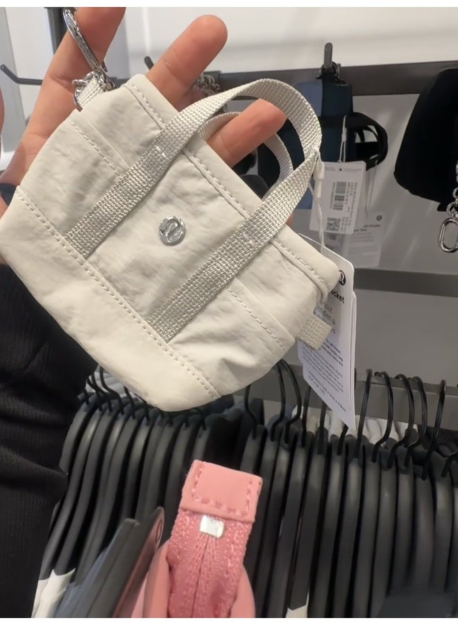 لولوليمون Daily Multi-Pocket Mini Colorblock Nylon Bag - Image 2