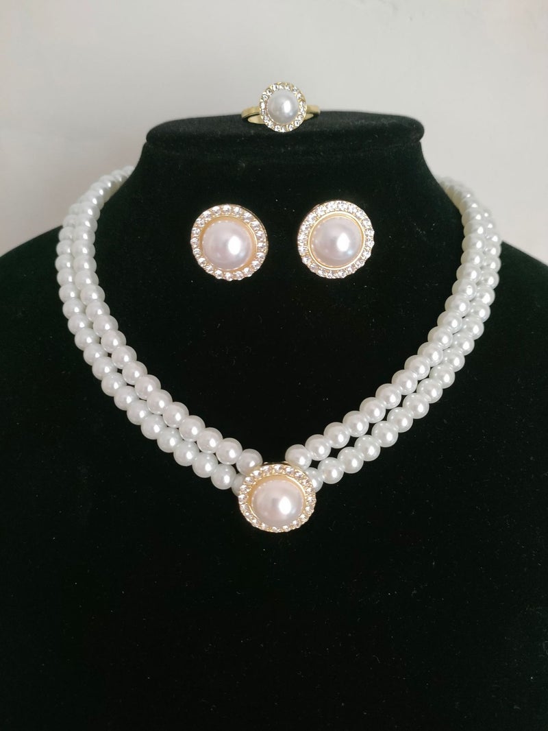 Elegant Retro Pearl Necklace Chic Clavicle Chain H-15 three-piece set