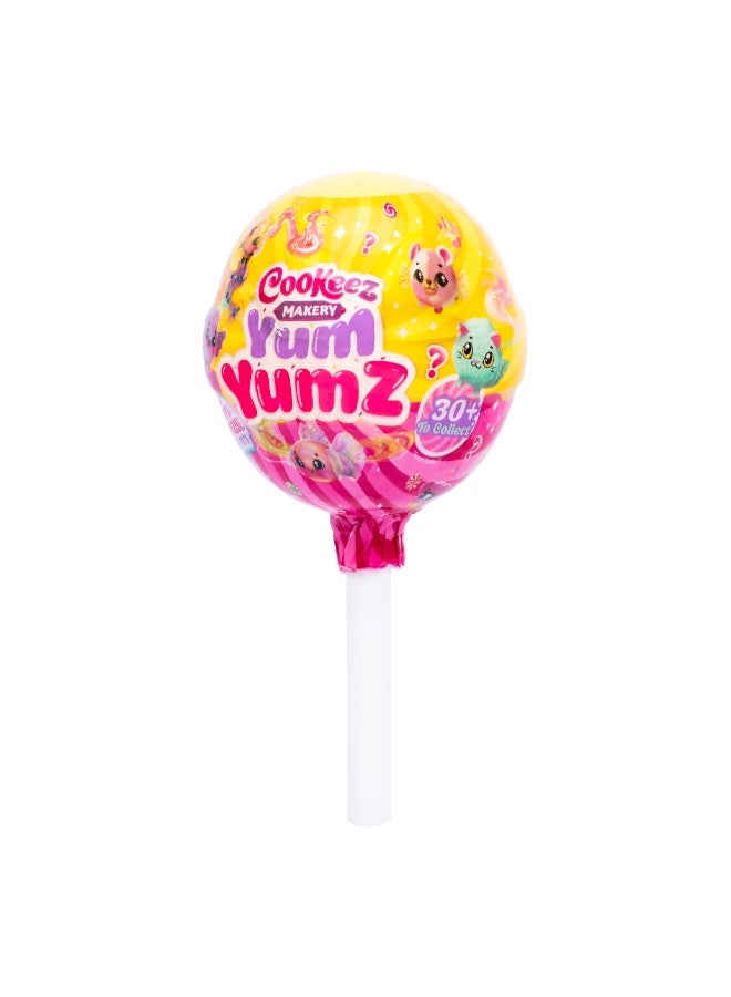 Cookeez Makery كوكيز ميكري يوم يومز السلسلة 3 عبوة مفاجأة 2 في 1 – دمية صغيرة محشوة، قطعة واحدة بتصاميم وألوان متنوعة (قد يختلف الشكل واللون)، تُباع كل قطعة على حدة | دمية قابلة للجمع | لعبة ناعمة | حيوان أليف مفاجئ | دمية محشوة معطرة | هدية للأطفال والكبار - Image 5