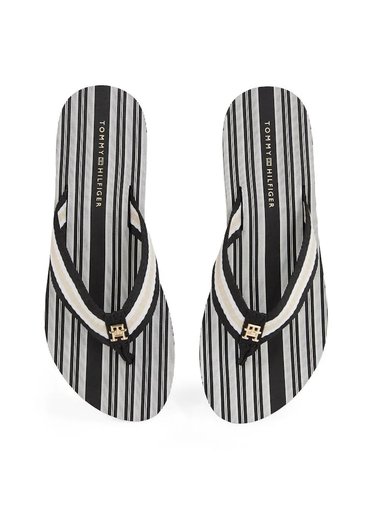 تومي هيلفيغر Multi Strap Flip Flop