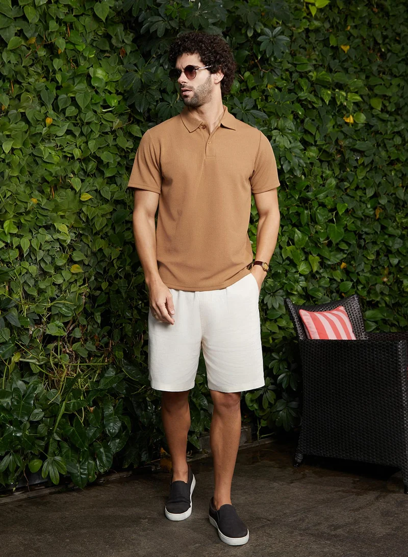 Campus Sutra Men's Camel Beige Chainlink-Ribbed Polo T-Shirt