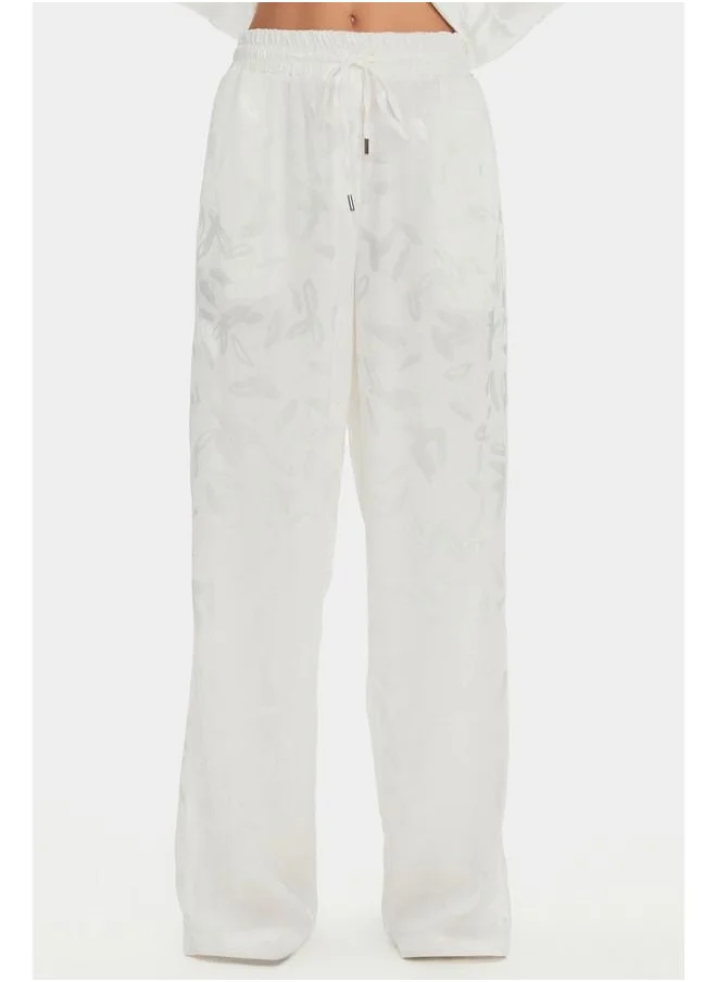 جون June Women Exclusive Viscose Blend Wide Leg Elastic Waist Patterned Trouser Ecru