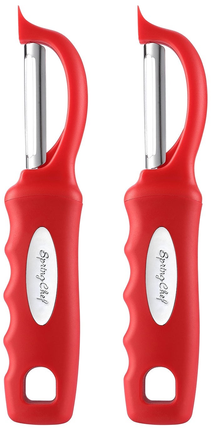 PROFESSIONAL RED SWIVEL VEGETABLE PEELER FOR KITCHEN STAINLESS STEEL POTATO PEELERS WITH SOFT GRIP HANDLE PERFECT FOR PEELING APPLE VEGGIE FRUIT CARROT DISHWASHER SAFE SET OF 2