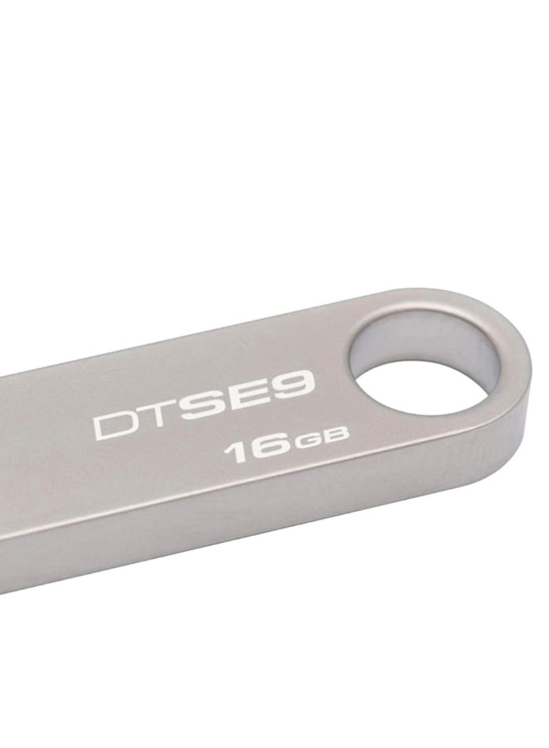 Kingston USB 2.0 FlashDrive - Image 2