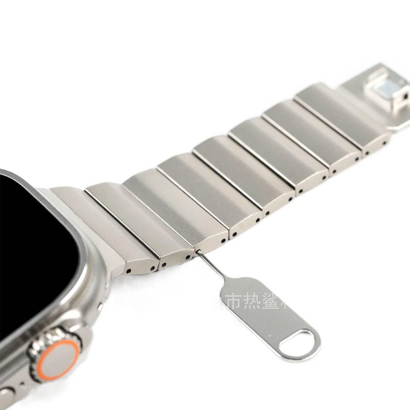 سوار ساعة ذكية سوار معدني من الستانلس ستيل متوافق باللون ذهبي قابل للتعديل مع Apple Watch 42/44/45/49mm بملاءمة قابلة للتعديل وحزام بديل بتصميم معدني أنيق - Image 3
