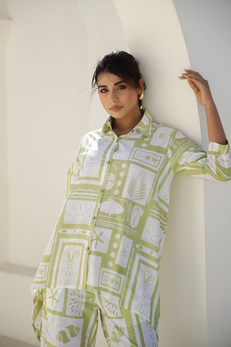 Label Flavia طقم أخضر متناسق مع بلوزة وسروال للنساء - Image 3