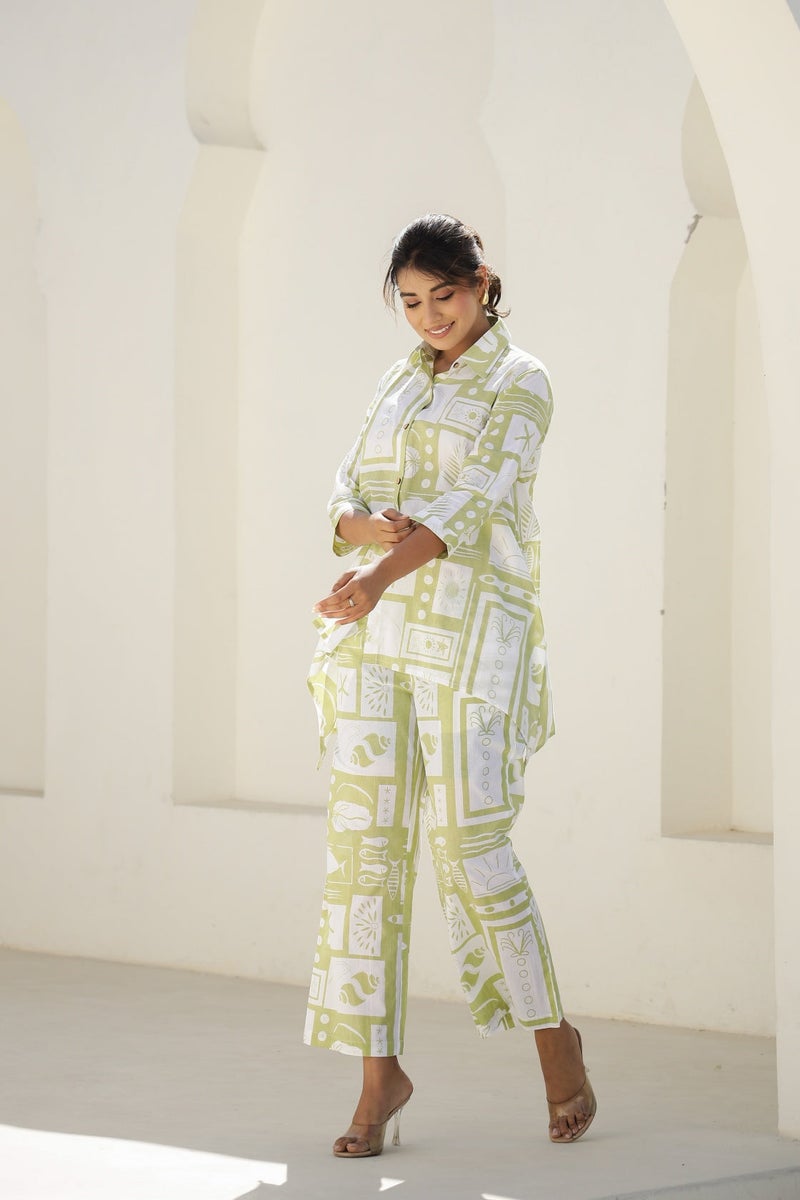 Label Flavia طقم أخضر متناسق مع بلوزة وسروال للنساء - Image 1