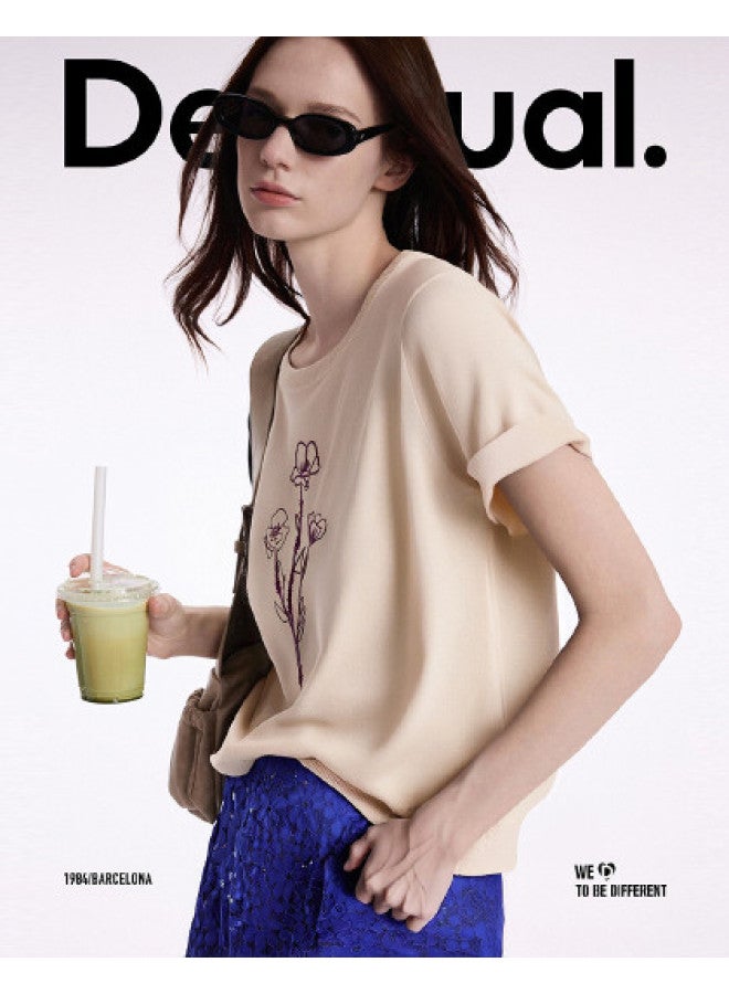 DESIGUAL تي شيرت نسائي بتصميم تطريز زهور بألوان متباينة - مجموعة ربيع/صيف 2025 - Image 1