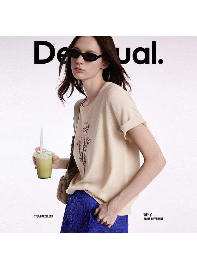 DESIGUAL تي شيرت نسائي بتصميم تطريز زهور بألوان متباينة - مجموعة ربيع/صيف 2025 - Image 2